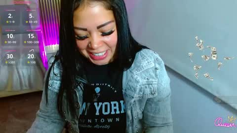 Snapshot of martina_tay chatting on 06-06-26, 03:33 Hey im martina online show from 06-06-26, 03:33