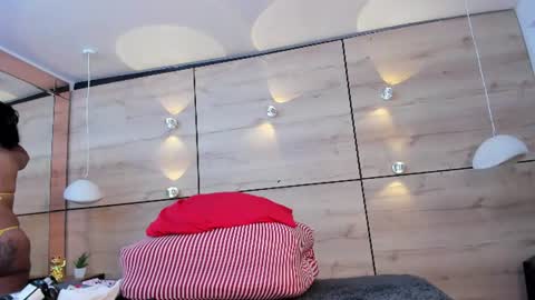 Snapshot of martina_touss chatting on 06-25-26, 01:04 martina touss online show from 06-25-26, 01:04