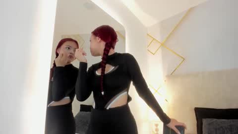 Snapshot of martinaa_garcia chatting on 02-23-26, 07:22 Martina online show from 02-23-26, 07:22