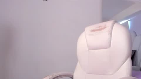 martinaa_roberts online show from 07-08-26, 05:39