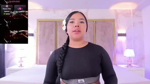 Martina Garcia online show from 11-11-25, 07:47