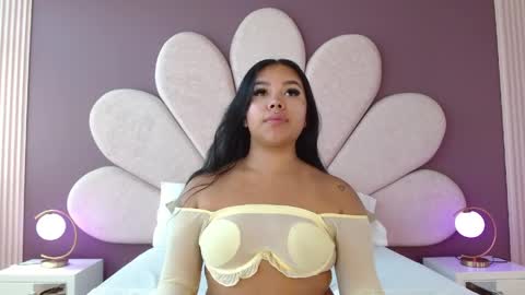 Snapshot of martinagarcia__ chatting on 05-09-26, 07:08 Martina Garcia online show from 05-09-26, 07:08