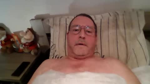 Hotguy61 online show from 10-16-25, 09:05