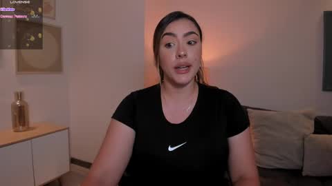 Snapshot of martinnabonnet chatting on 02-19-25, 11:46 Martinna Bonnet online show from 02-19-25, 11:46