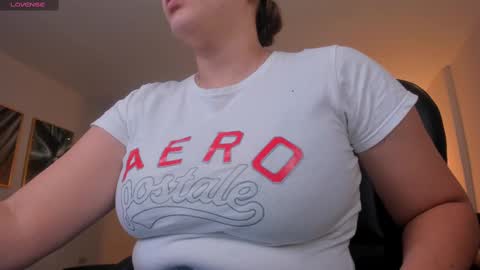 Snapshot of martinnabonnet chatting on 03-06-25, 09:36 Martinna Bonnet online show from 03-06-25, 09:36