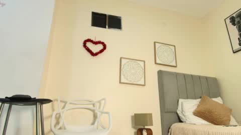 mary_cute9 online show from 02-19-26, 11:50