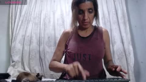 Snapshot of mary_hellen1 chatting on 01-21-25, 07:04 Mary Hellen online show from 01-21-25, 07:04