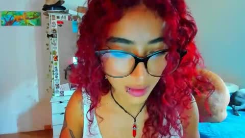 Snapshot of mary_jane1_ chatting on 05-26-26, 01:51 mary online show from 05-26-26, 01:51