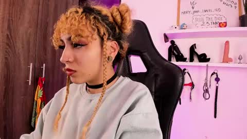 Mary Jane  online show from 02-21-25, 07:34