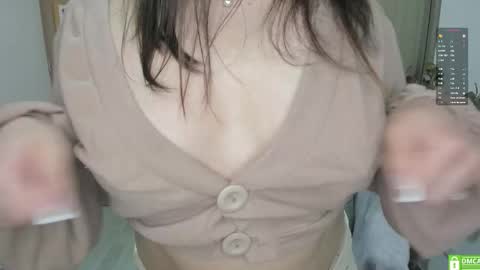 Girl of your dreams  online show from 11-29-25, 02:14