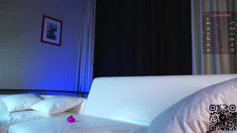 Snapshot of mary_shake chatting on 12-09-24, 09:26 Mary online show from 12-09-24, 09:26