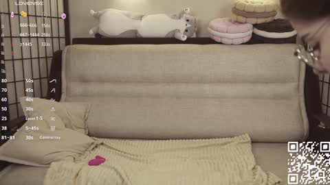 Snapshot of mary_shake chatting on 01-24-25, 11:45 Mary online show from 01-24-25, 11:45