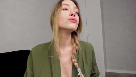 HelIo  Everyone Im MaryWelcome  to my room and  lets have  a good  time  together with me   online show from 12-17-25, 08:42