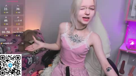 Snapshot of mary_wester chatting on 05-20-26, 11:55 Mary online show from 05-20-26, 11:55