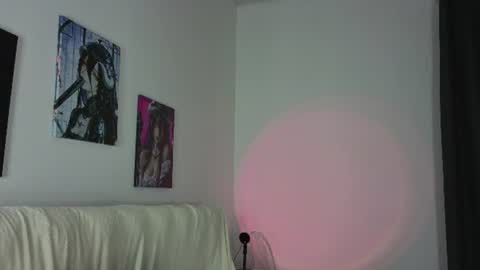 Snapshot of mary_wester chatting on 07-07-26, 09:57 Mary online show from 07-07-26, 09:57