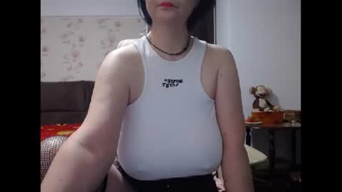 Snapshot of mary_x chatting on 05-20-26, 03:24 Mary online show from 05-20-26, 03:24