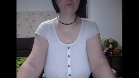 Snapshot of mary_x chatting on 05-26-26, 03:24 Mary online show from 05-26-26, 03:24