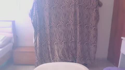 maryam_arabicmilk online show from 11-22-25, 03:22