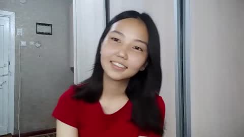 Snapshot of marybellegalaviz chatting on 07-01-26, 12:07 Lily online show from 07-01-26, 12:07