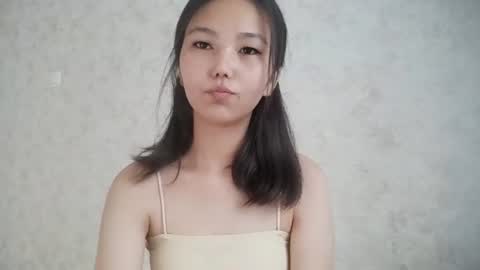 Snapshot of marybellegalaviz chatting on 08-01-26, 12:04 Lily online show from 08-01-26, 12:04