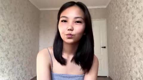 Snapshot of marybellegalaviz chatting on 08-08-26, 11:12 Lily online show from 08-08-26, 11:12