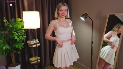 Snapshot of marycalder chatting on 04-04-26, 01:59 Mary online show from 04-04-26, 01:59