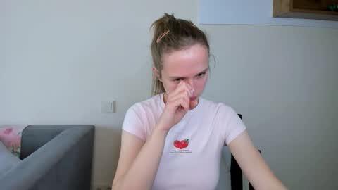 Mari online show from 04-14-26, 08:09