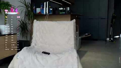 Marina online show from 10-30-25, 10:38