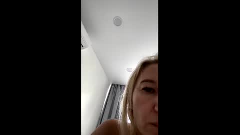 Mary online show from 06-08-26, 01:55