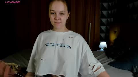 Snapshot of maryshiotta chatting on 02-25-25, 12:58 Mary online show from 02-25-25, 12:58