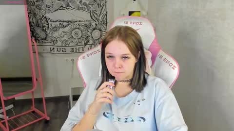 Snapshot of maryshiotta chatting on 03-05-25, 01:10 Mary online show from 03-05-25, 01:10