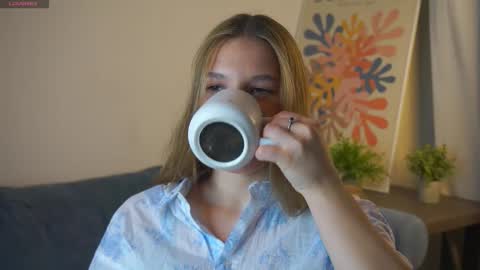 Snapshot of masakoamodei chatting on 02-18-26, 09:00 Sunny online show from 02-18-26, 09:00