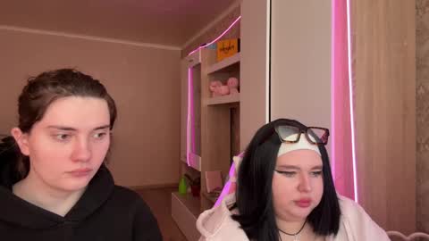 Snapshot of mash_mark chatting on 02-21-26, 11:22 Margo Marco online show from 02-21-26, 11:22