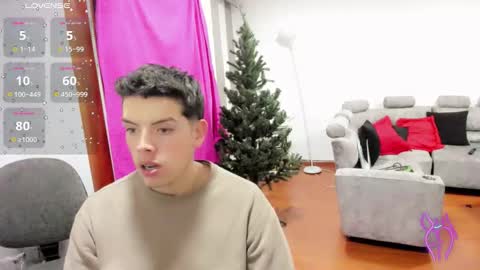 Snapshot of masimo_14 chatting on 11-08-25, 04:23 masimo_14 online show from 11-08-25, 04:23