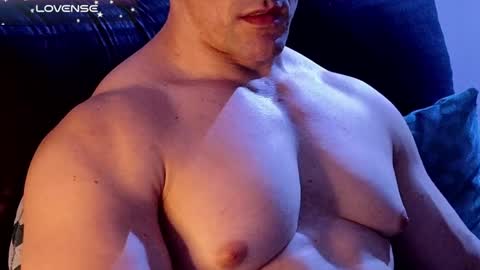 masked_bodybuilder online show from 12-15-24, 02:52