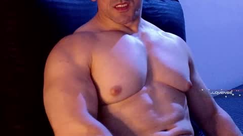 masked_bodybuilder online show from 01-26-25, 01:52