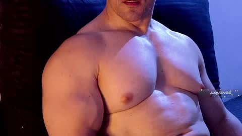 masked_bodybuilder online show from 01-31-25, 01:01