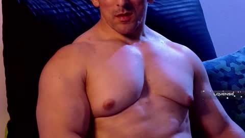 masked_bodybuilder online show from 03-04-25, 01:34