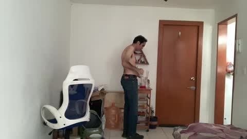 Masked Latin Noir online show from 03-24-26, 06:46