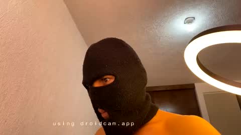 Snapshot of maskedvenomx chatting on 02-14-25, 06:40 maskedvenomx online show from 02-14-25, 06:40