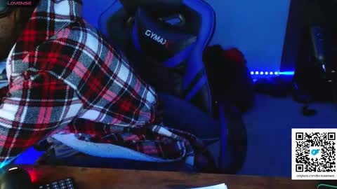 Snapshot of maskmind chatting on 03-09-25, 06:54 Maskmind online show from 03-09-25, 06:54