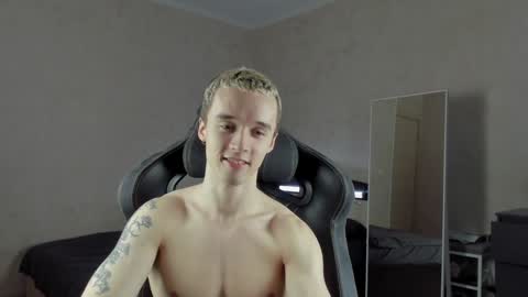 Snapshot of mason_warhol chatting on 12-11-24, 12:44 Mason online show from 12-11-24, 12:44