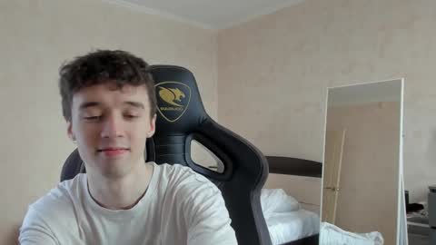 Snapshot of mason_warhol chatting on 02-12-26, 11:38 Mason online show from 02-12-26, 11:38