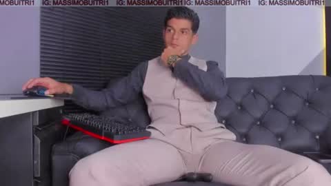 Snapshot of massimo_g chatting on 06-18-26, 01:17 I am Massimo online show from 06-18-26, 01:17