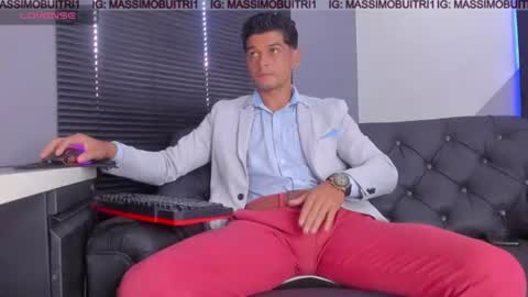 Snapshot of massimo_g chatting on 06-22-26, 02:47 I am Massimo online show from 06-22-26, 02:47