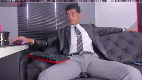 Snapshot of massimo_g chatting on 06-23-26, 01:42 I am Massimo online show from 06-23-26, 01:42