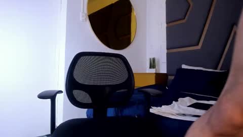 Massimo online show from 11-21-25, 04:00