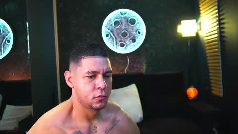 Snapshot of massimowalton2 chatting on 02-23-25, 03:40 massimowalton2 online show from 02-23-25, 03:40