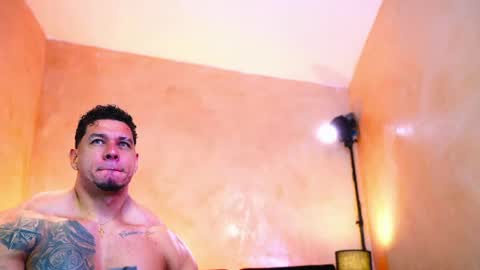 massimowalton2 online show from 04-18-26, 02:37