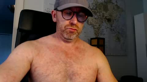 Snapshot of master8daddy69 chatting on 07-08-26, 09:52 master8daddy69 online show from 07-08-26, 09:52